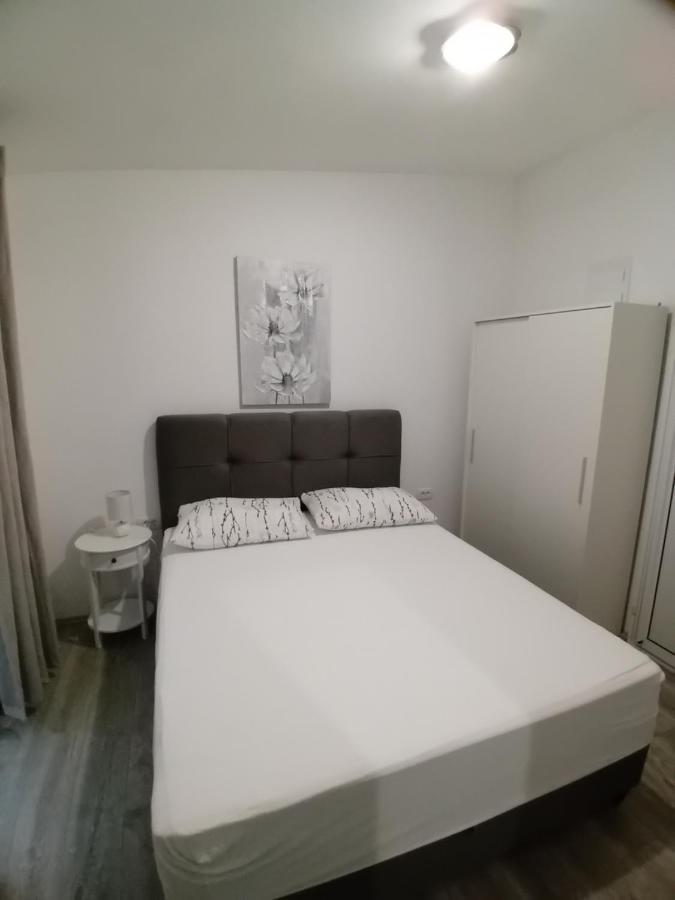Tonka Apartments กราดัซ ภายนอก รูปภาพ