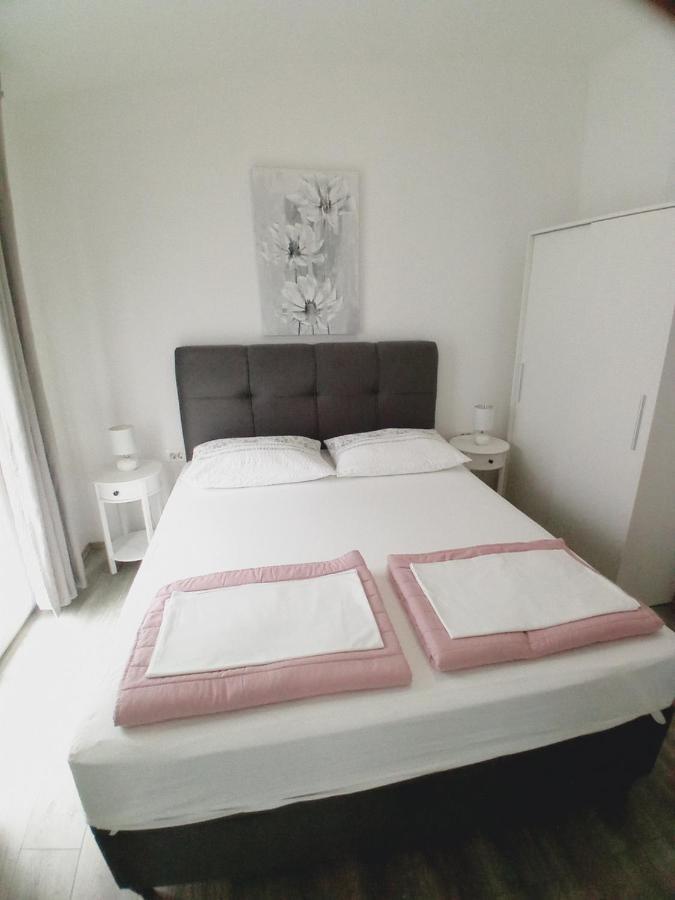 Tonka Apartments กราดัซ ภายนอก รูปภาพ